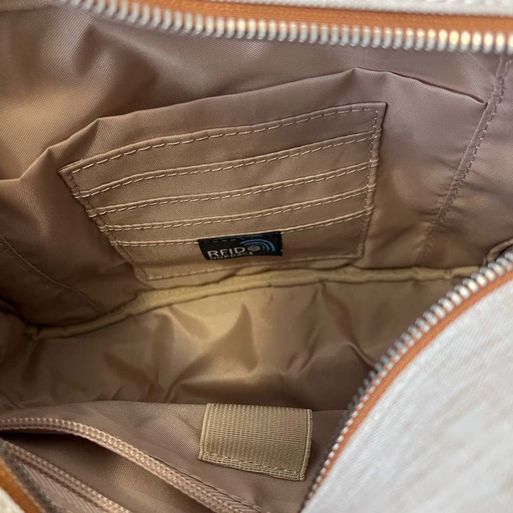 Cream Crossbody Bag - Picture 5 of 7